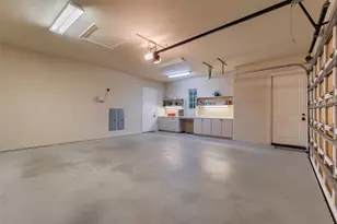 5917 Meaders Ln, Dallas, TX 75230 - Photo 39