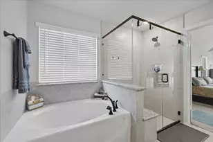 703 Oakcrest Dr, Justin, TX 76247 - Photo 19