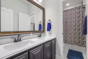 703 Oakcrest Dr, Justin, TX 76247 - Photo 17