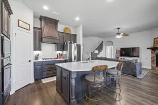 703 Oakcrest Dr, Justin, TX 76247 - Photo 1