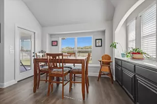 703 Oakcrest Dr, Justin, TX 76247 - Photo 9