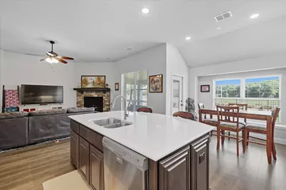 703 Oakcrest Drive, Justin, TX 76247 - Photo 7