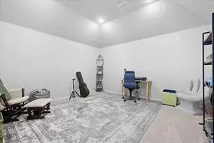703 Oakcrest Dr, Justin, TX 76247 - Photo 23