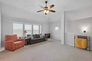 703 Oakcrest Dr, Justin, TX 76247 - Photo 21