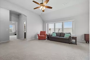 703 Oakcrest Dr, Justin, TX 76247 - Photo 25
