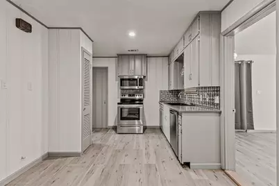 1401 N Rockwall Avenue, Terrell, TX 75160 - Photo 9