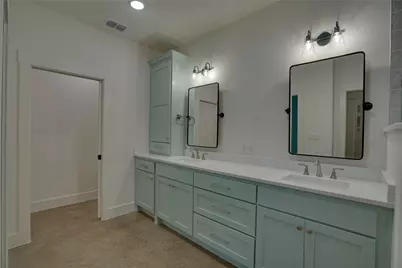 112 Cardinal Woods Court, Granbury, TX 76049 - Photo 13