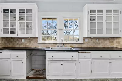 206 S Avenue B, Wortham, TX 76693 - Photo 11