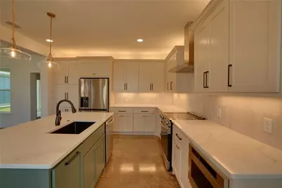 209 Cardinal Woods Court, Granbury, TX 76049 - Photo 7