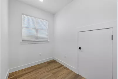 211 Cardinal Woods Court, Granbury, TX 76049 - Photo 13