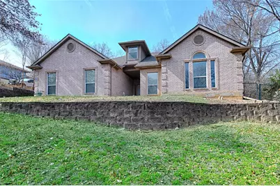 400 Dale Hollow Road, Fort Worth, TX 76103 - Photo 3