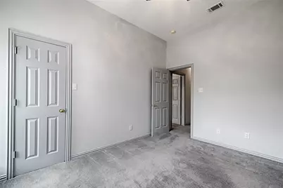 400 Dale Hollow Road, Fort Worth, TX 76103 - Photo 19