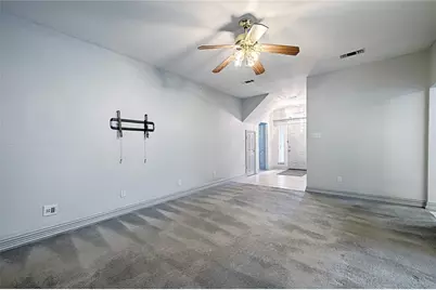 400 Dale Hollow Road, Fort Worth, TX 76103 - Photo 7