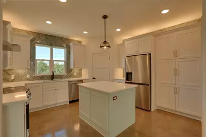 302 Red Bird Ridge, Granbury, TX 76049 - Photo 3