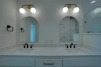 302 Red Bird Ridge, Granbury, TX 76049 - Photo 15