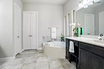 908 Canyon Oak Drive, Euless, TX 76039 - Photo 15