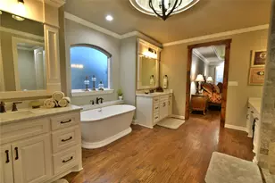 9403 King Air Dr, Granbury, TX 76049 - Photo 15