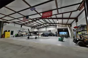 9403 King Air Dr, Granbury, TX 76049 - Photo 37