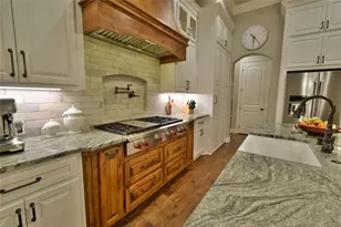 9403 King Air Dr, Granbury, TX 76049 - Photo 17