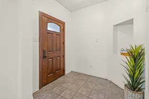 105 Thoroughbred Dr, Krum, TX 76249 - Photo 5