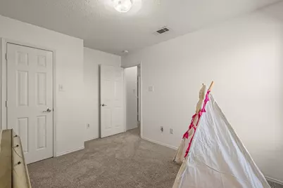 105 Thoroughbred Drive, Krum, TX 76249 - Photo 25