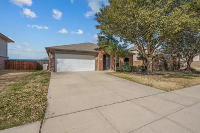 105 Thoroughbred Drive, Krum, TX 76249 - Photo 3