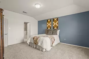 105 Thoroughbred Dr, Krum, TX 76249 - Photo 15