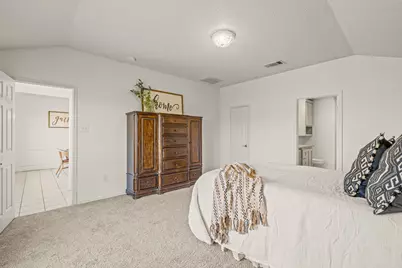 105 Thoroughbred Drive, Krum, TX 76249 - Photo 17