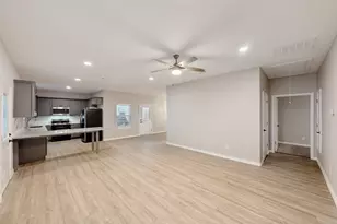 1938 Nomas St, Dallas, TX 75212 - Photo 5