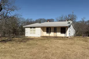 3697 N Rock Creek Loop, Waco, TX 76708 - Photo 7