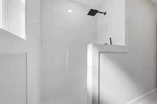 420 Lake Louise Ct, Fort Worth, TX 76103 - Photo 23