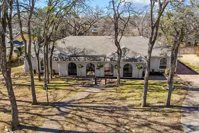 420 Lake Louise Court, Fort Worth, TX 76103 - Photo 1