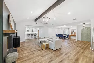 420 Lake Louise Ct, Fort Worth, TX 76103 - Photo 7