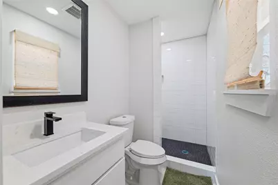 420 Lake Louise Court, Fort Worth, TX 76103 - Photo 25