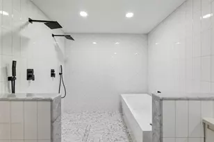 420 Lake Louise Ct, Fort Worth, TX 76103 - Photo 17