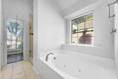 4640 Knoll Hollow Trail, Plano, TX 75024 - Photo 19