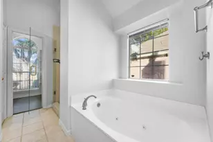 4640 Knoll Hollow Trail, Plano, TX 75024 - Photo 19