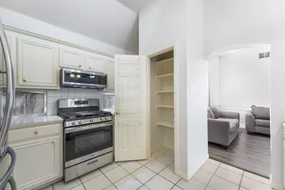 4640 Knoll Hollow Trail, Plano, TX 75024 - Photo 13