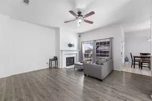 4640 Knoll Hollow Trail, Plano, TX 75024 - Photo 7