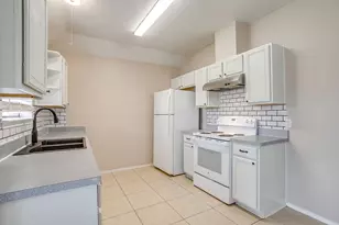 109 Paula Dr, Joshua, TX 76058 - Photo 9