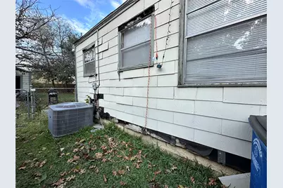 1137 Edwards Circle, Dallas, TX 75224 - Photo 5