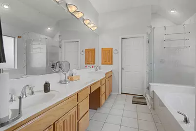 6400 Briercliff Court, Fort Worth, TX 76132 - Photo 33