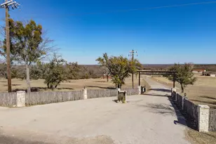 160 Private Rd 2161, Iredell, TX 76649 - Photo 1