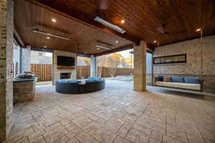 4737 Sugar Mill Rd, Dallas, TX 75244 - Photo 35