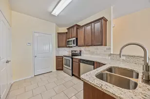 2508 Pioneer Bluffs Rd, Balch Springs, TX 75181 - Photo 9