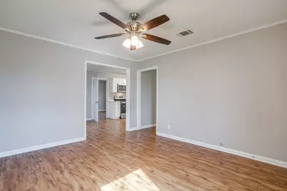 5032 Hartford Drive, River Oaks, TX 76114 - Photo 13