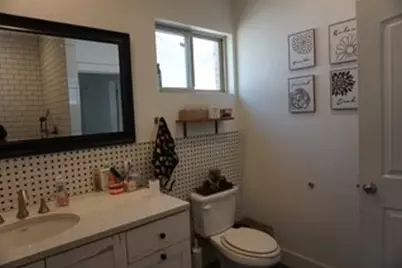 134 W Cober Drive, Grand Prairie, TX 75051 - Photo 17