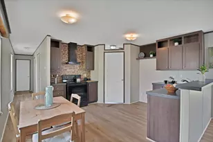 6624 Sunset Cove Ct, Granbury, TX 76049 - Photo 11