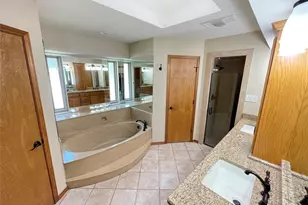 6340 Grauton Dr, Mansfield, TX 76063 - Photo 17