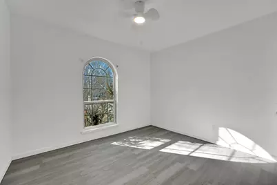 1722 Independence Trail, Grand Prairie, TX 75052 - Photo 11